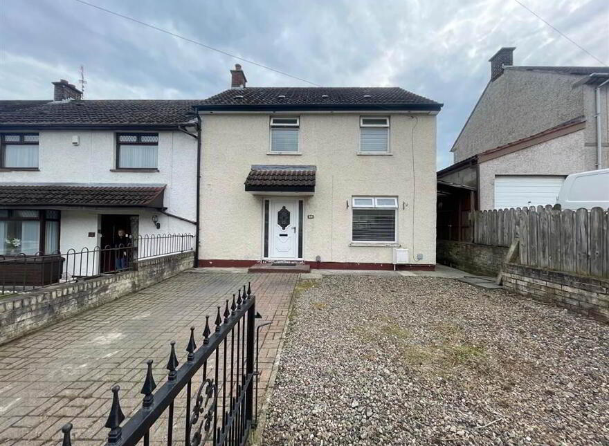 48 Tullymore Gardens, Belfast, BT11 8NE photo