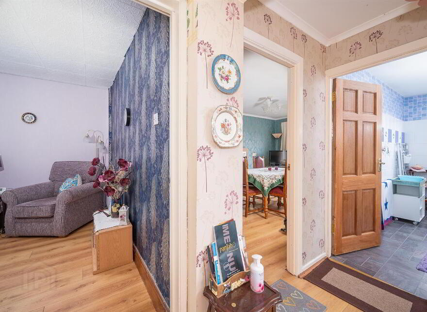 35 Downhill Avenue, Belfast, BT8 7EF