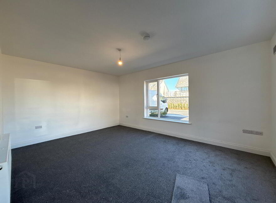 5 Kileigh, Clonmel Road, Cahir, Co. Tipperary, E21T883