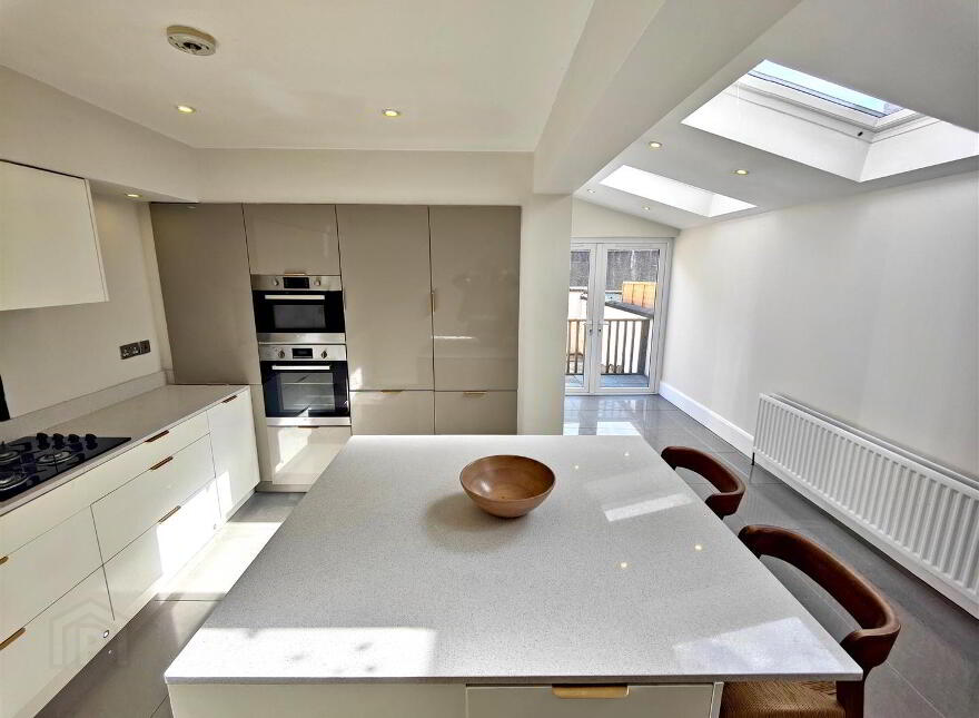 40 Thorndale Avenue, Belfast, BT14 6BL
