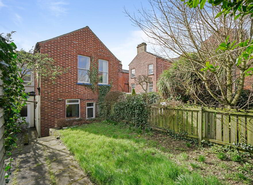 37 Ashley Avenue, Lisburn Road, Belfast South, Belfast, BT9 7BT