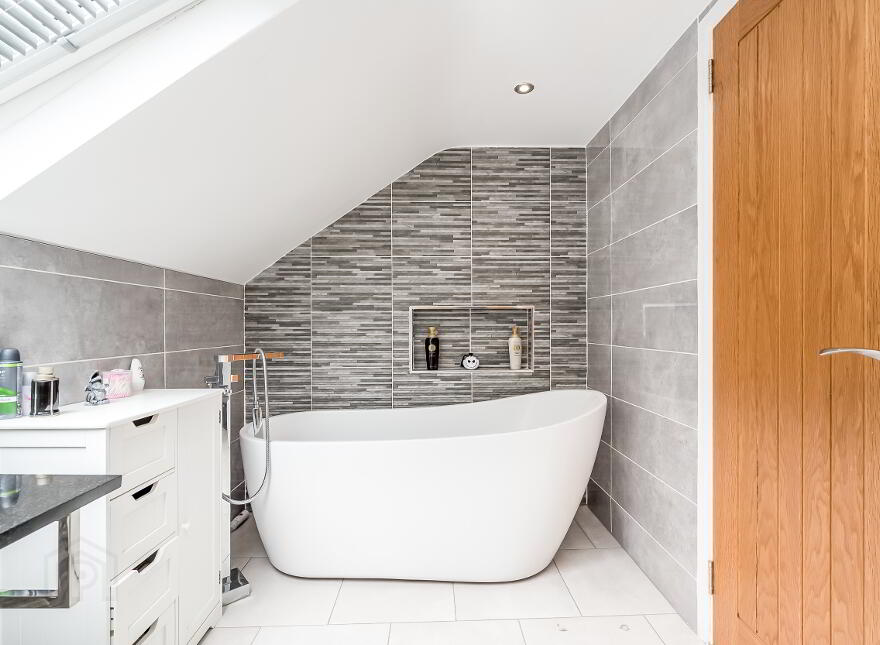 32 Marshallstown Road, Carrickfergus, BT38 9DE