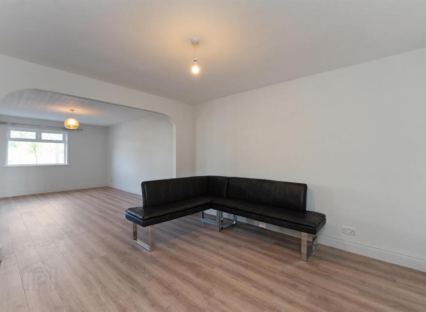 Puffin House, 196 Millisle Road, Donaghadee, BT21 0LN