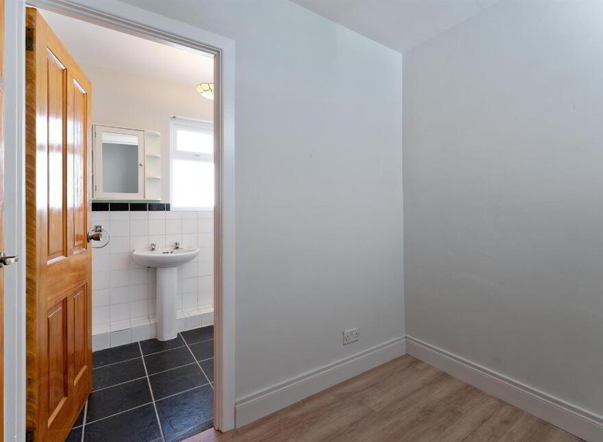 Puffin House, 196 Millisle Road, Donaghadee, BT21 0LN