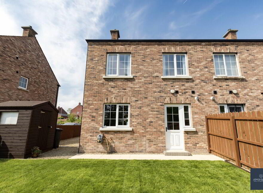 17 Lisnisky Crescent, Portadown, BT63 5FW
