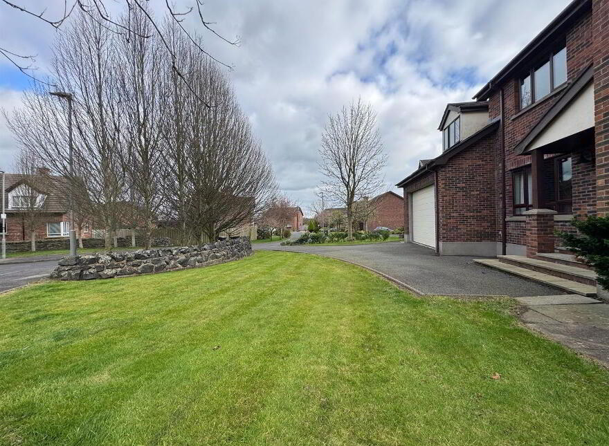 11 Woodfield Glen, Jordanstown Road, Newtownabbey, BT37 0ZW