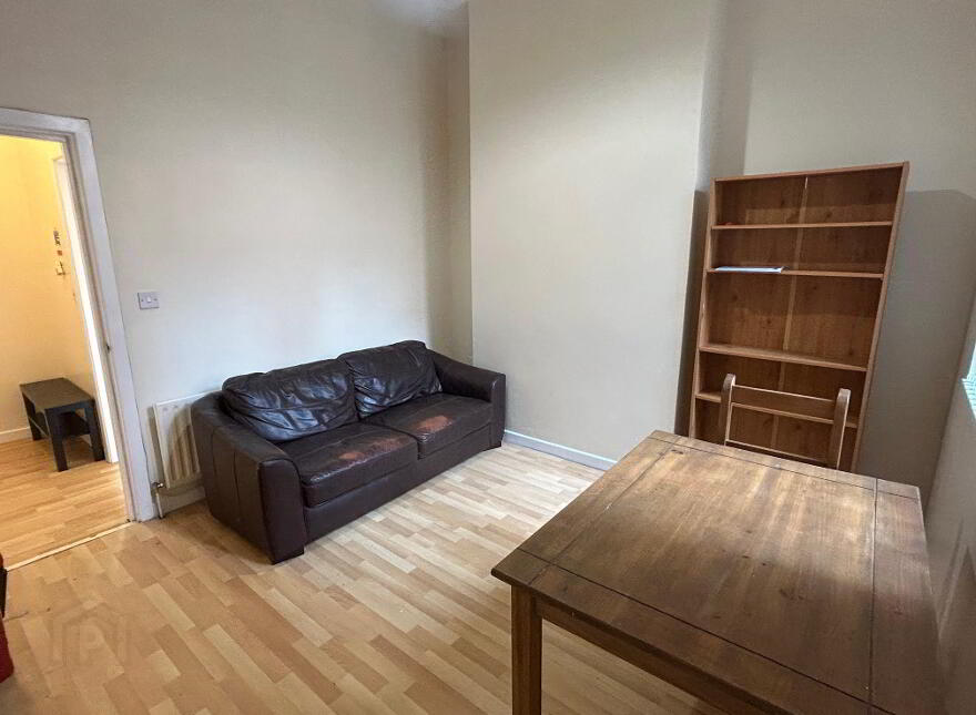 Great Apartment, 18A Magdala Street, Belfast, BT7 1PU