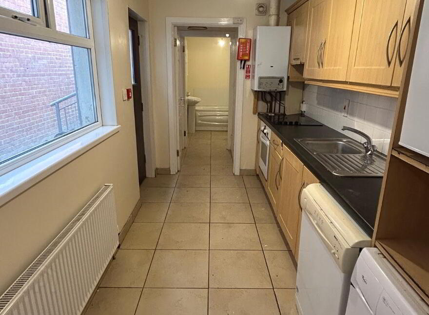 Great Apartment, 18A Magdala Street, Belfast, BT7 1PU