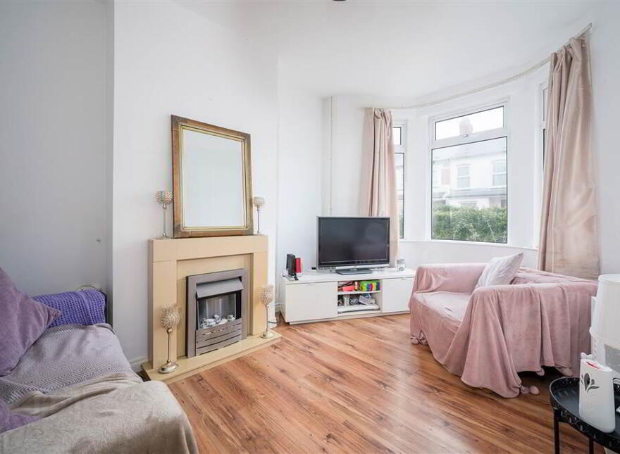 24 Portallo Street, Belfast, BT6 9BE