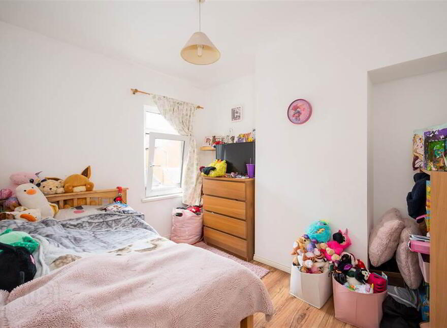 24 Portallo Street, Belfast, BT6 9BE