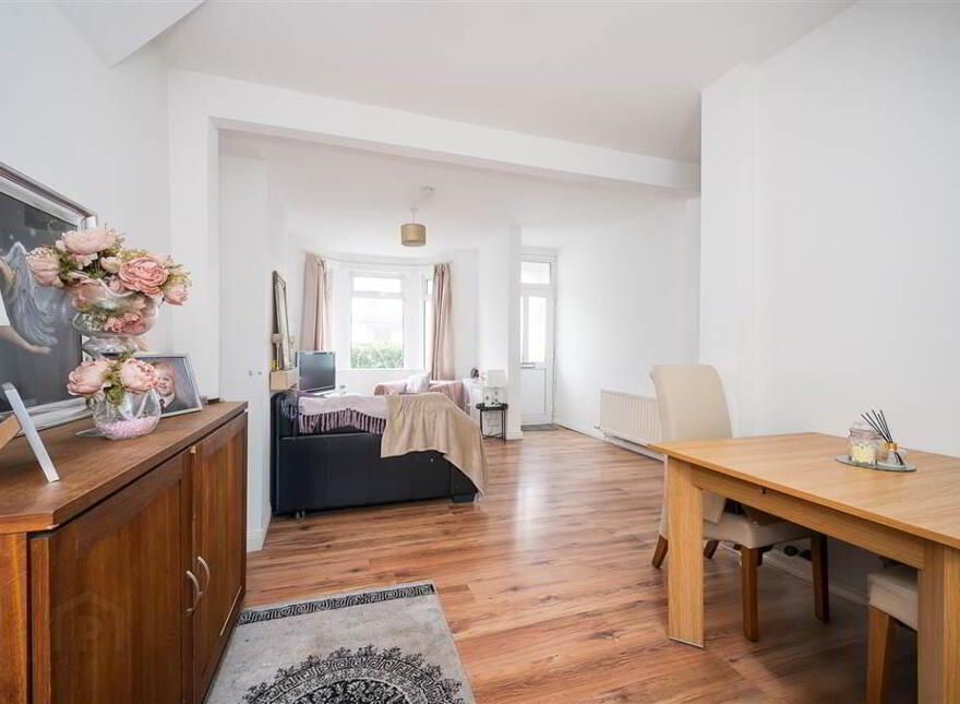 24 Portallo Street, Belfast, BT6 9BE