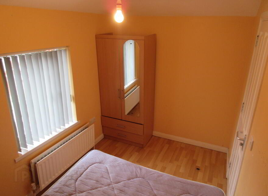 Three Great Apartments, 76 Rugby Avenue, Queens Quarter, Belfast, BT7 1RG