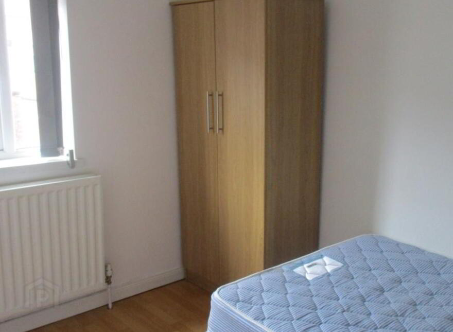 Upstairs Apartment, 16c Rugby Avenue, Belfast, BT7 1RG