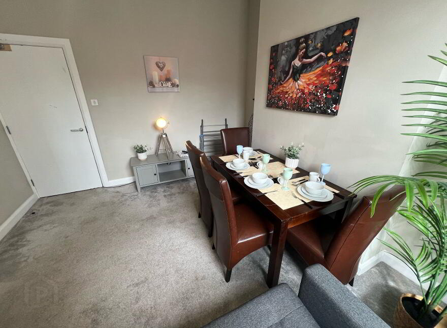 University Street, Room 4, All Bills Included, Belfast, BT7 1FZ