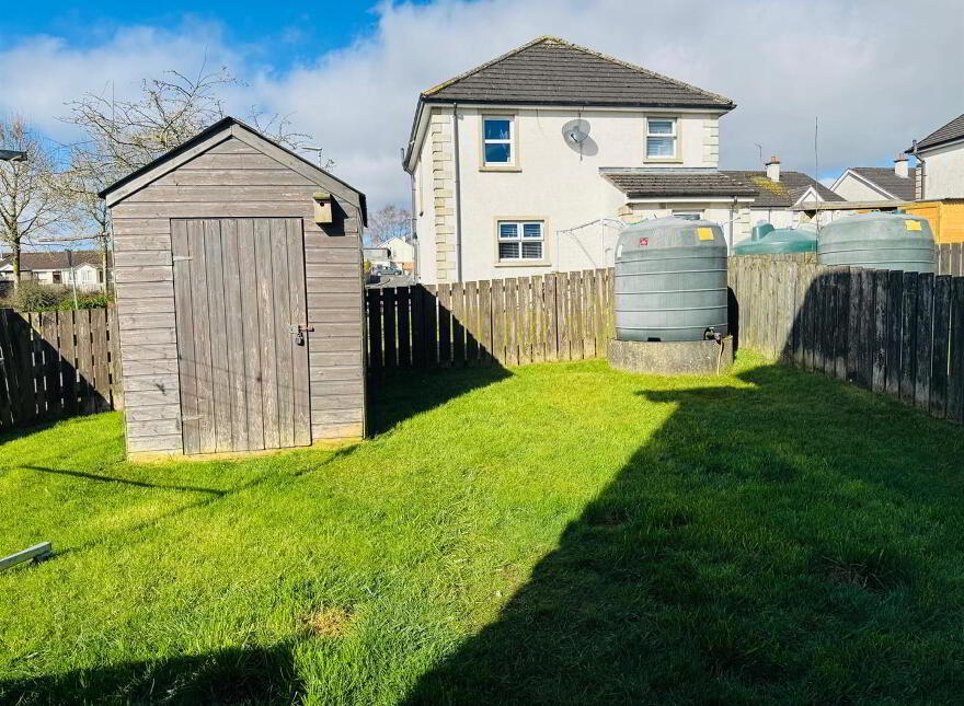 42 Elm Wood Green, Castlederg, BT81 7GZ