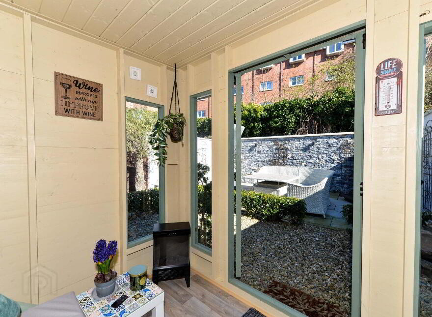 31 Marquis Street, Newtownards, BT23 4DX