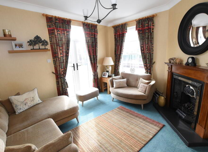 1 The Meadows, Strangford Road, Downpatrick, BT30 6LN