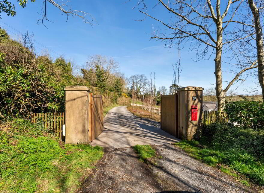 39 Cherryhill Road, Ballynahinch, BT24 8NW
