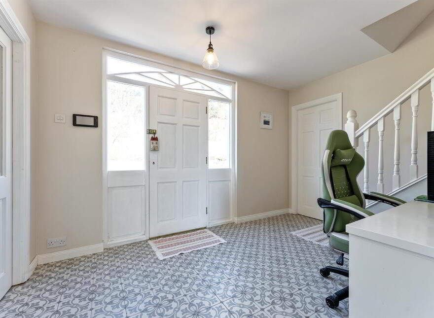 39 Cherryhill Road, Ballynahinch, BT24 8NW