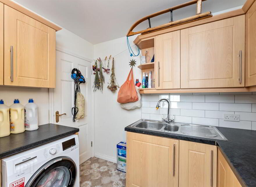 39 Cherryhill Road, Ballynahinch, BT24 8NW