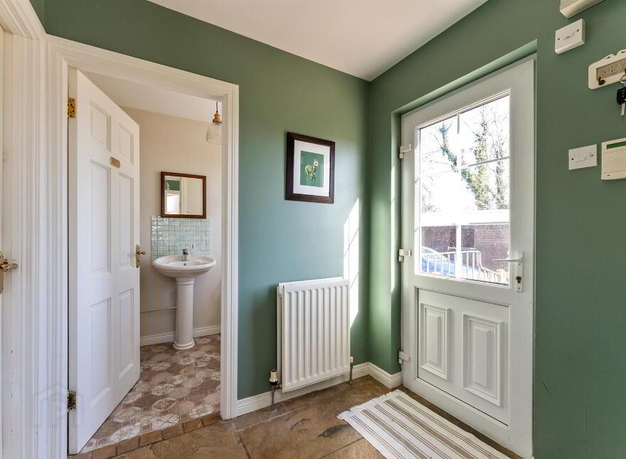 39 Cherryhill Road, Ballynahinch, BT24 8NW