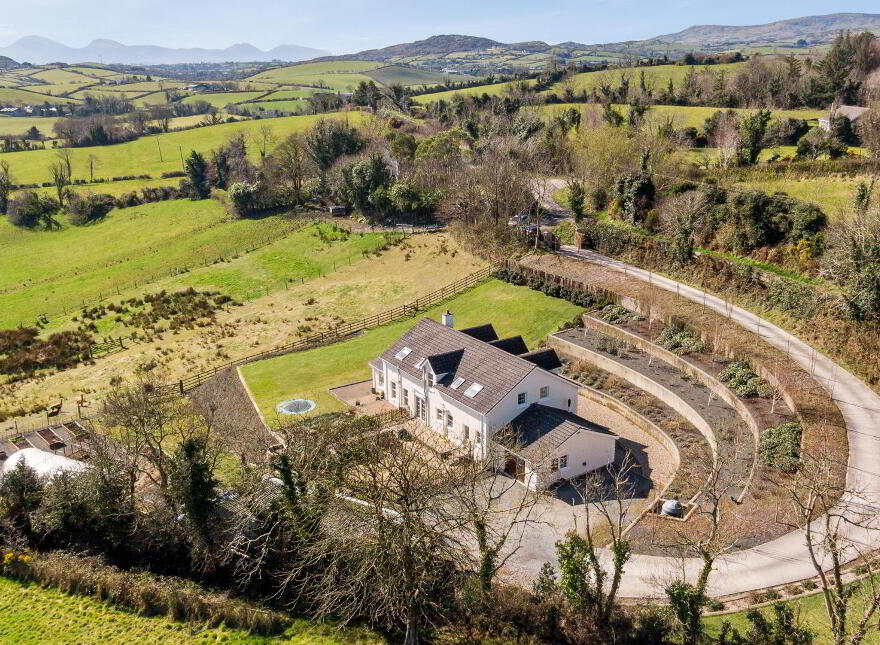 39 Cherryhill Road, Ballynahinch, BT24 8NW