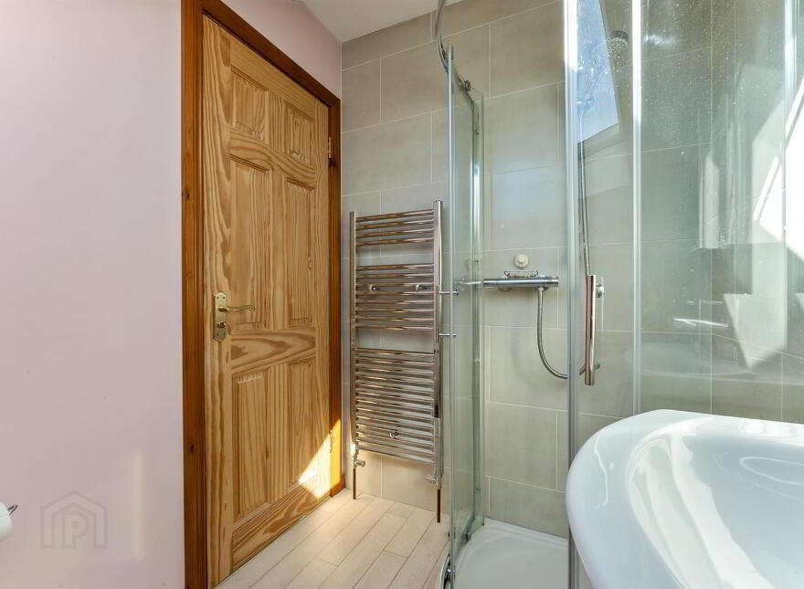 39 Cherryhill Road, Ballynahinch, BT24 8NW