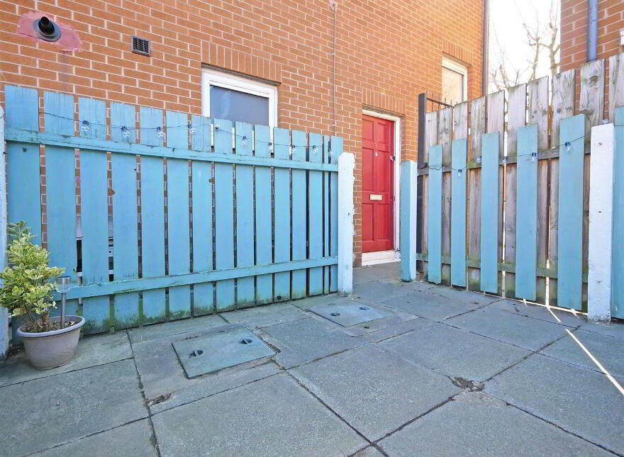 3 Friendly Row, Ormeau Road, Belfast, BT7 2DX