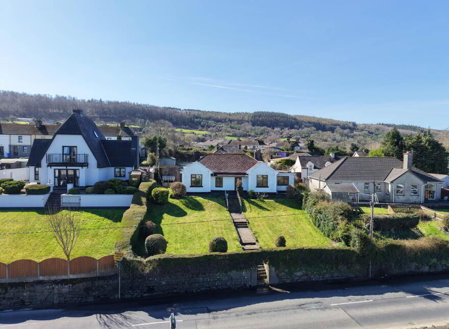Lower Waterford Road, Carrickbeg, Carrick-On-Suir, E32RX44