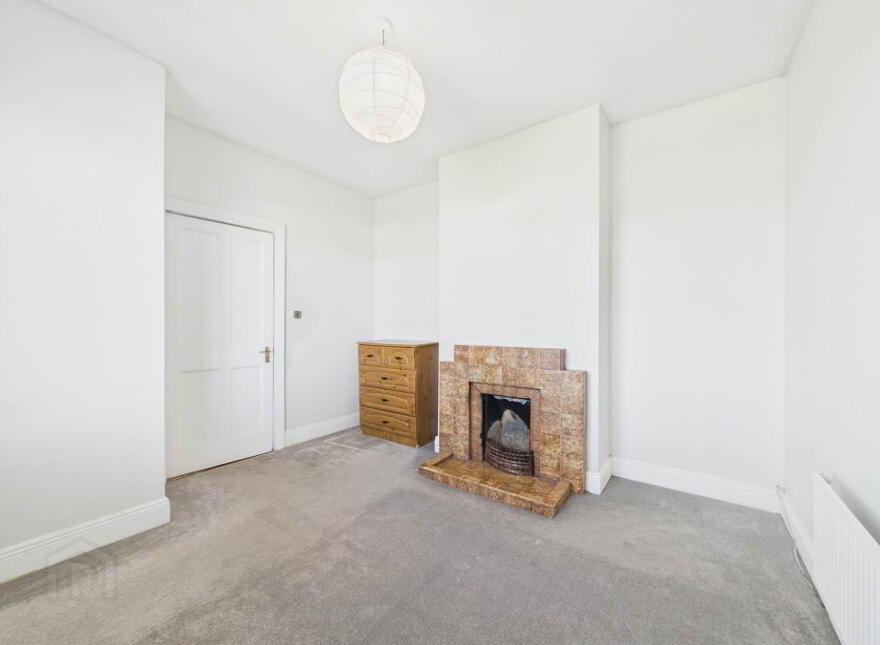 Lower Waterford Road, Carrickbeg, Carrick-On-Suir, E32RX44