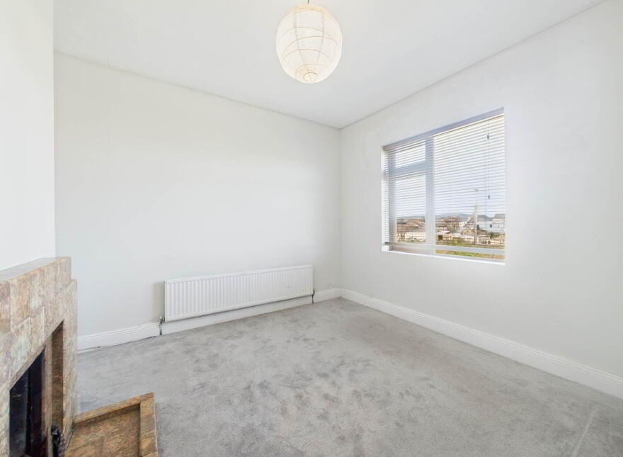 Lower Waterford Road, Carrickbeg, Carrick-On-Suir, E32RX44