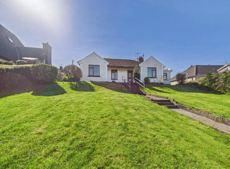 Lower Waterford Road, Carrickbeg, Carrick-On-Suir, E32RX44