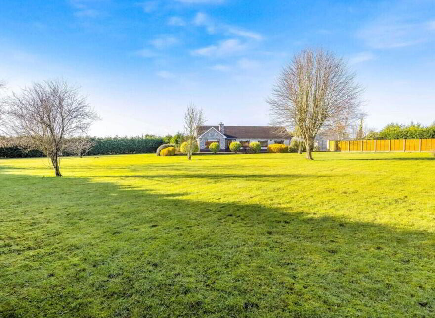 Beaulieu Cross, Drogheda, A92HY44