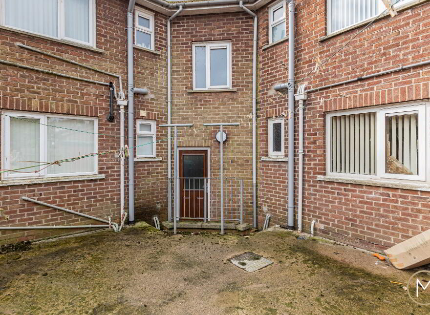 8a Greenview Way, Antrim, BT41 4EG