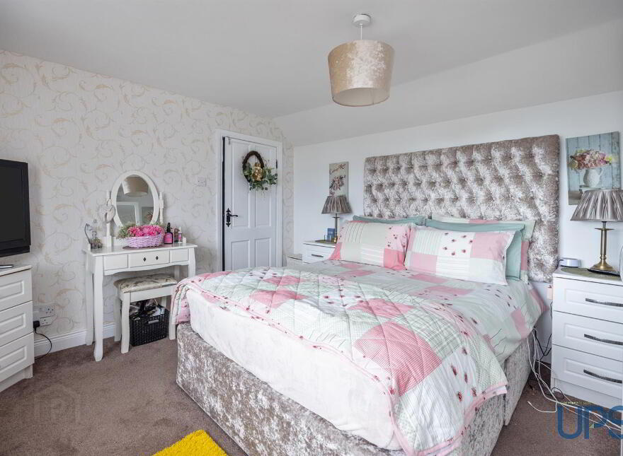 14 Ballycolin Road, Belfast, BT17 0NN