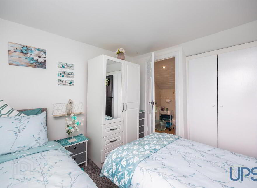 14 Ballycolin Road, Belfast, BT17 0NN