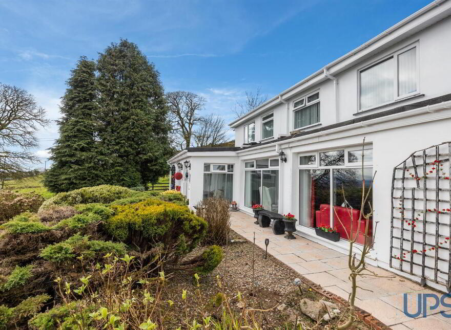 14 Ballycolin Road, Belfast, BT17 0NN