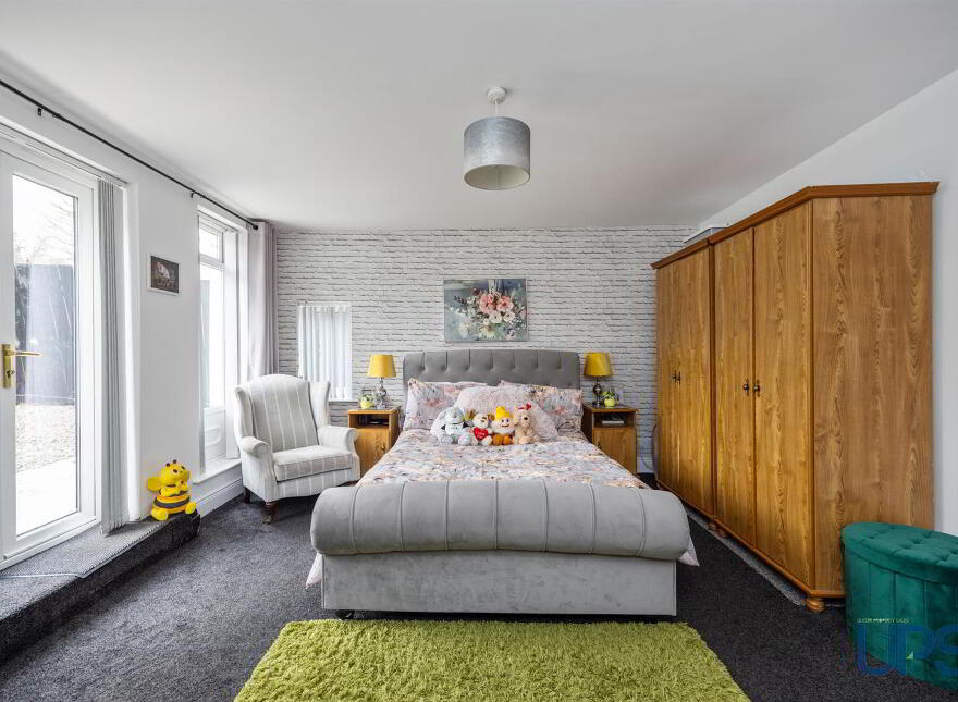 14 Ballycolin Road, Belfast, BT17 0NN