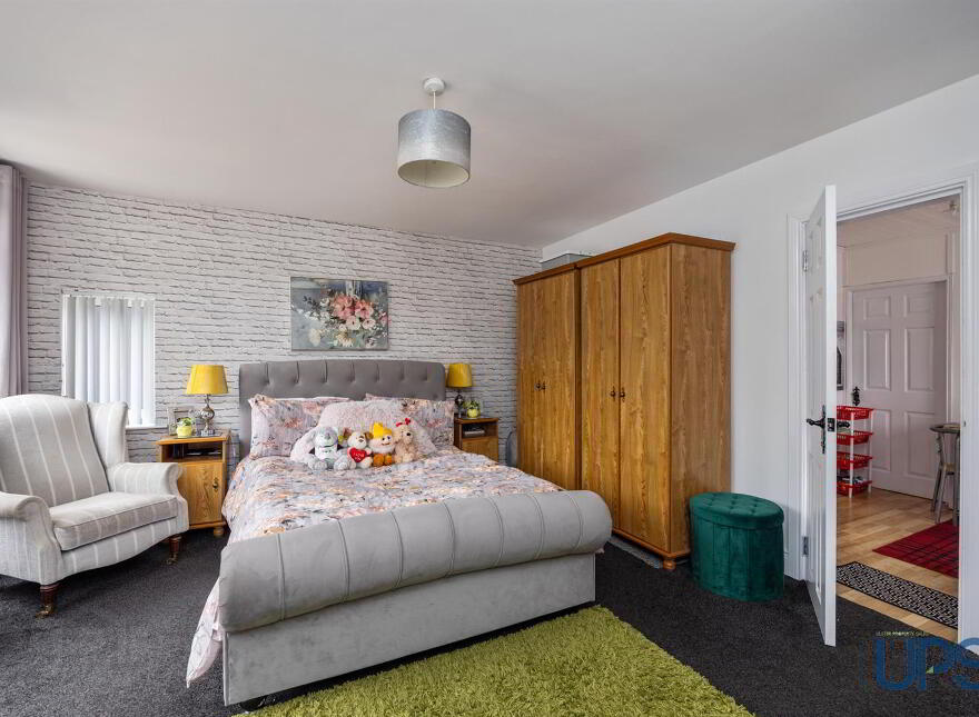 14 Ballycolin Road, Belfast, BT17 0NN