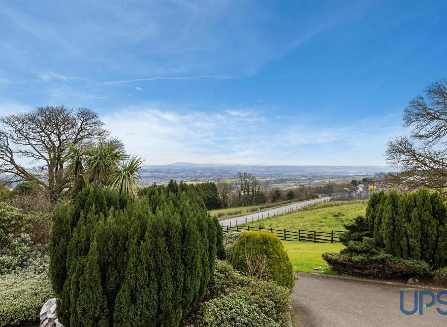 14 Ballycolin Road, Belfast, BT17 0NN