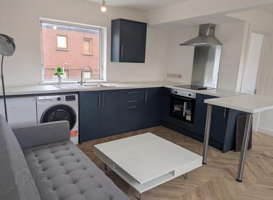 7 Ponsonby Avenue, Belfast, BT15 2LS