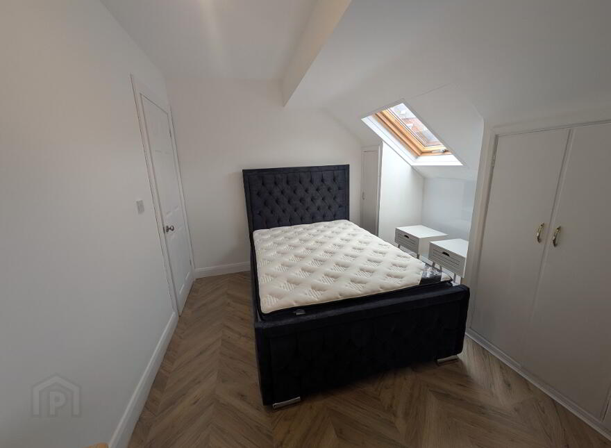 7 Ponsonby Avenue, Belfast, BT15 2LS
