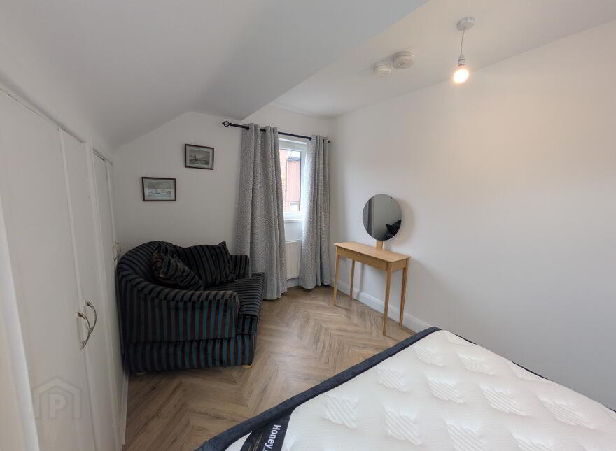 7 Ponsonby Avenue, Belfast, BT15 2LS
