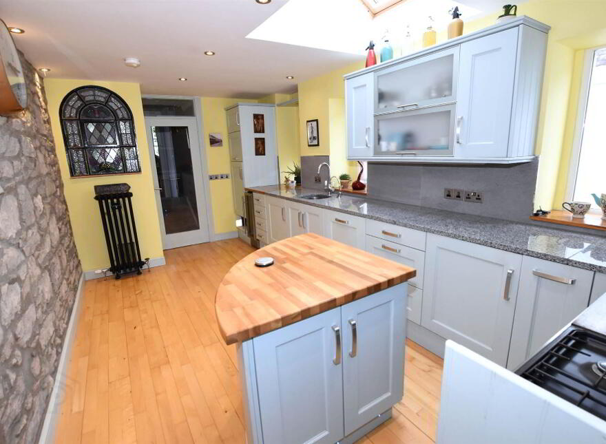 'DIAMOND TERRACE', 8b Victoria Avenue, Newtownards, BT23 7EB
