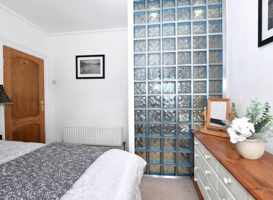 'DIAMOND TERRACE', 8b Victoria Avenue, Newtownards, BT23 7EB