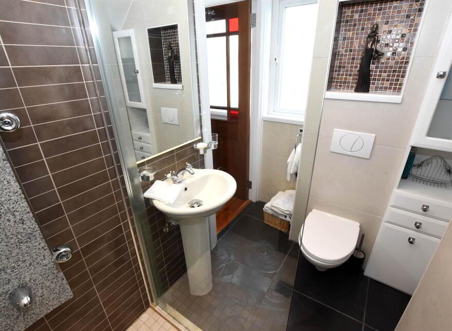 'DIAMOND TERRACE', 8b Victoria Avenue, Newtownards, BT23 7EB
