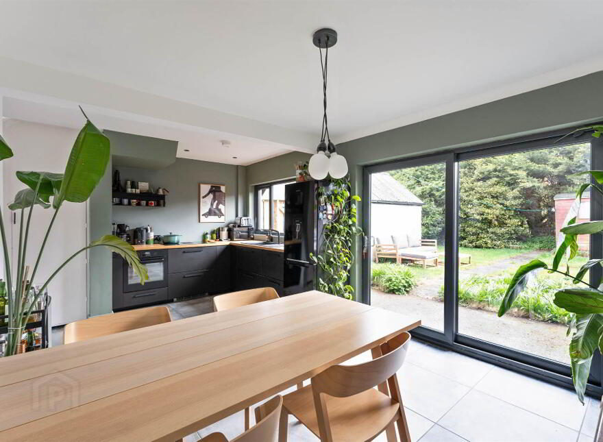 15 Kilmakee Park, Gilnahirk, Belfast, BT5 7QY