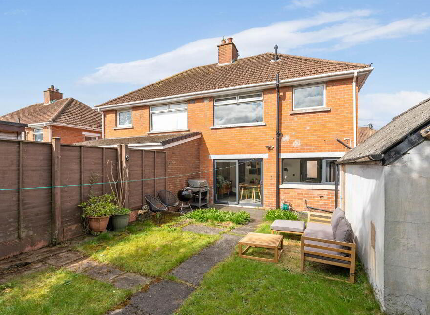 15 Kilmakee Park, Gilnahirk, Belfast, BT5 7QY