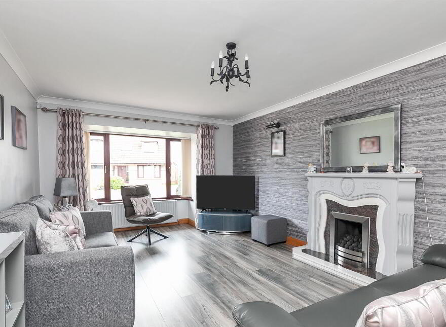 42 Brackenridge Green, Carrickfergus, BT38 8FP