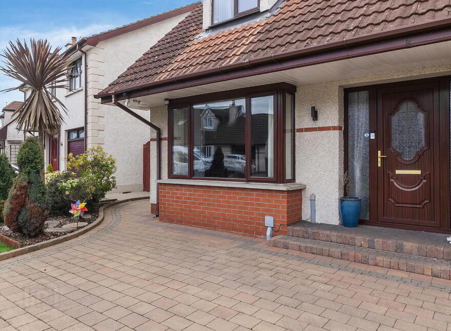 42 Brackenridge Green, Carrickfergus, BT38 8FP